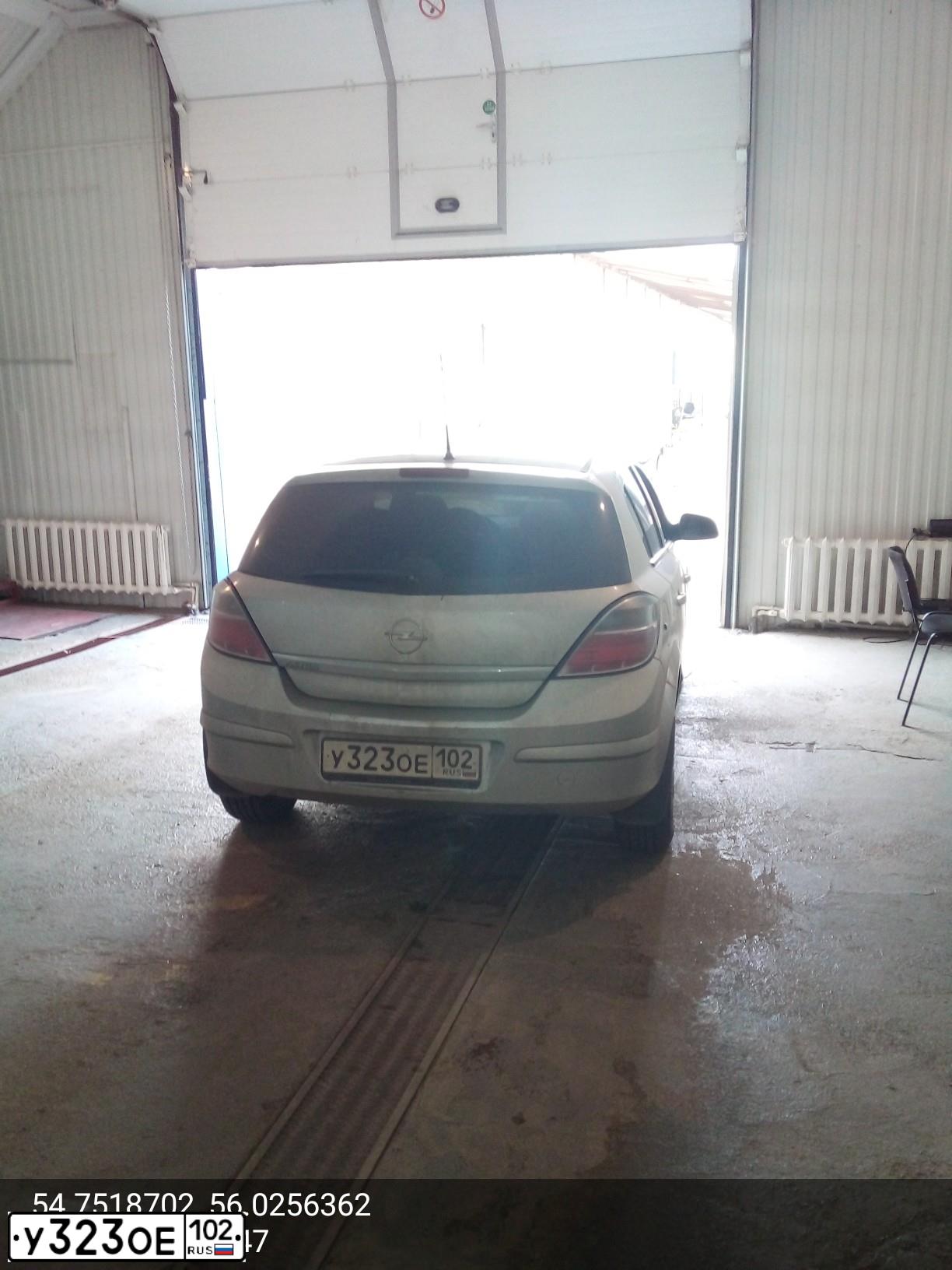 Фото автомобиля OPEL ASTRA, 2010 — госномер Н254УМ702. Цвет: СЕРЕБРИСТЫЙ