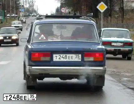 Фото автомобиля LADA 2107, 2006 — госномер М127АХ35. Цвет: синий