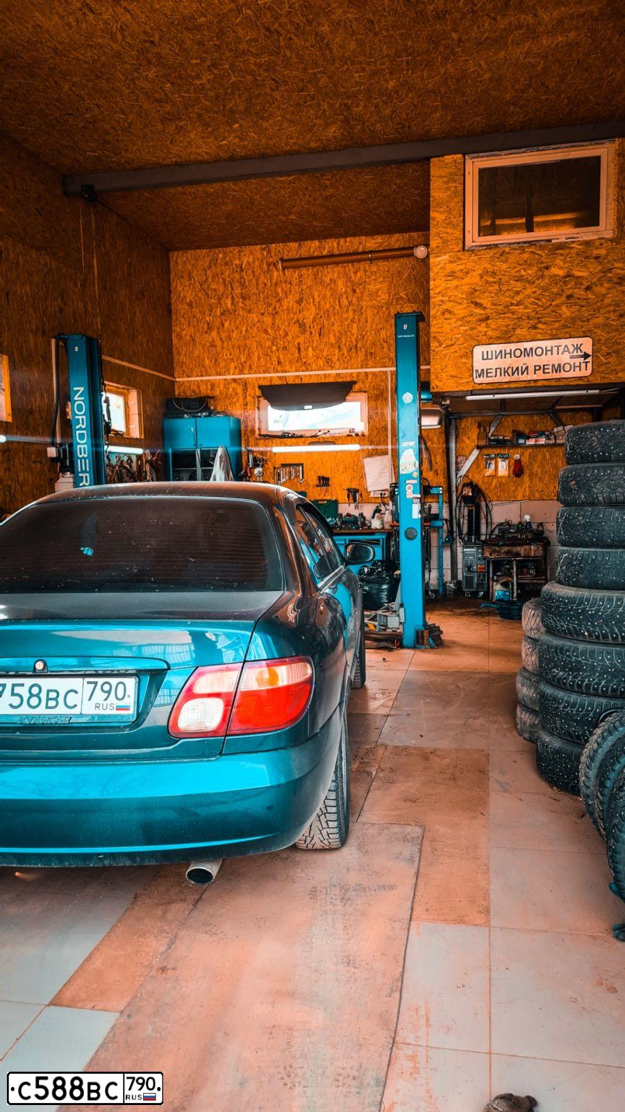 Фото автомобиля MERCEDES B-KLASSE, 2012 — госномер К250МО136. Цвет: БЕЖЕВЫЙ
