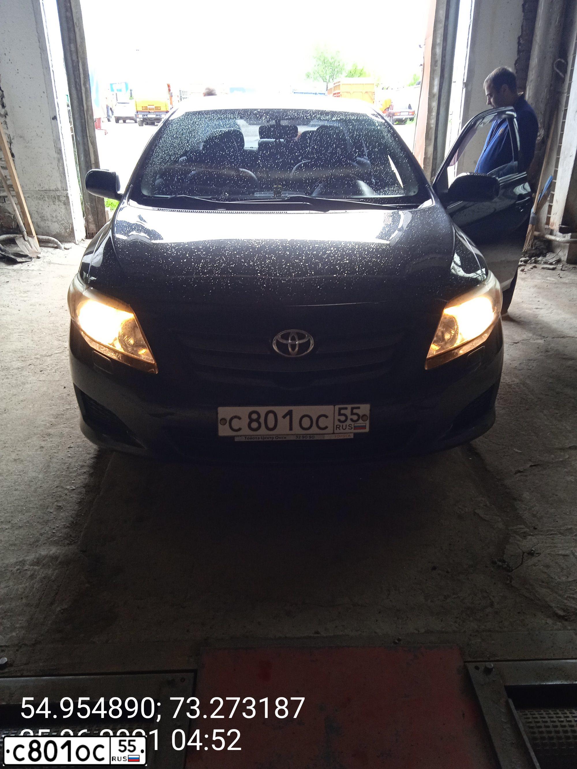 Фото автомобиля TOYOTA COROLLA, 2008 — госномер С801ОС55. Цвет: ЧЕРНЫЙ