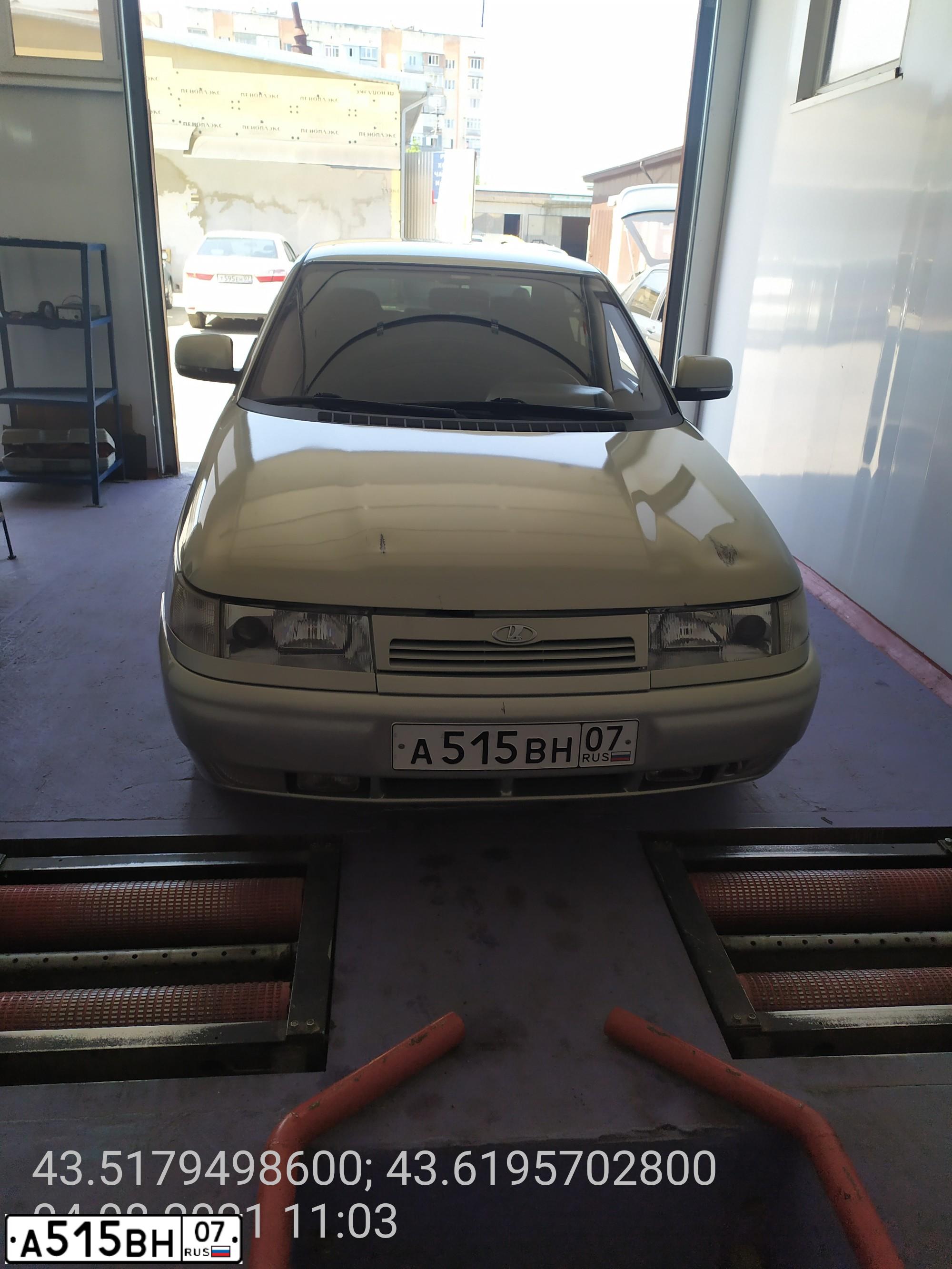 Фото автомобиля LADA 2110, 2001 — госномер Р515АХ07. Цвет: СЕРЕБР.ЖЕЛТО-ЗЕЛЕНЫЙ