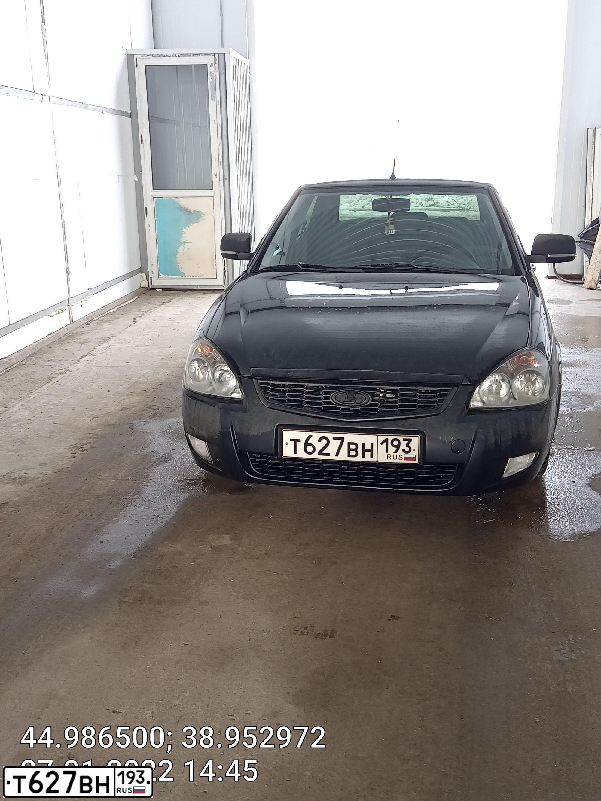 Фото автомобиля LADA PRIORA, 2012 — госномер В681АС01