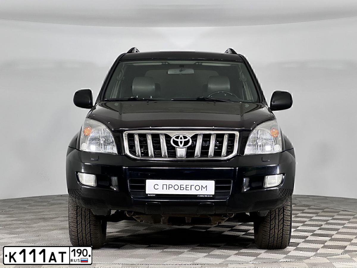 Фото автомобиля TOYOTA LANDCRUISER, 2008 — госномер К111АТ190. Цвет: ЧЕРНЫЙ