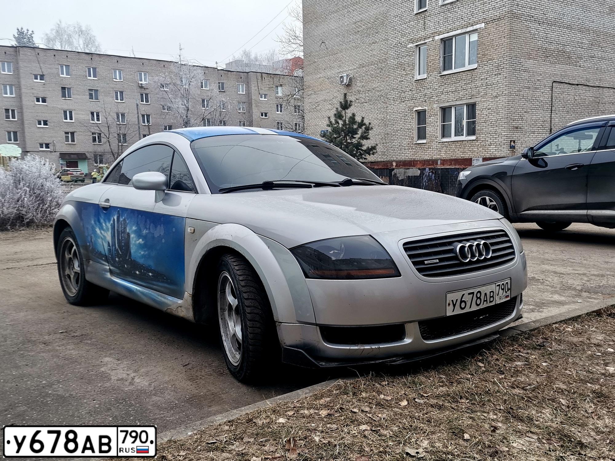 Фото автомобиля AUDI TT, 1999 — госномер У678АВ790. Цвет: СЕРЕБРИСТО-СИНИЙ