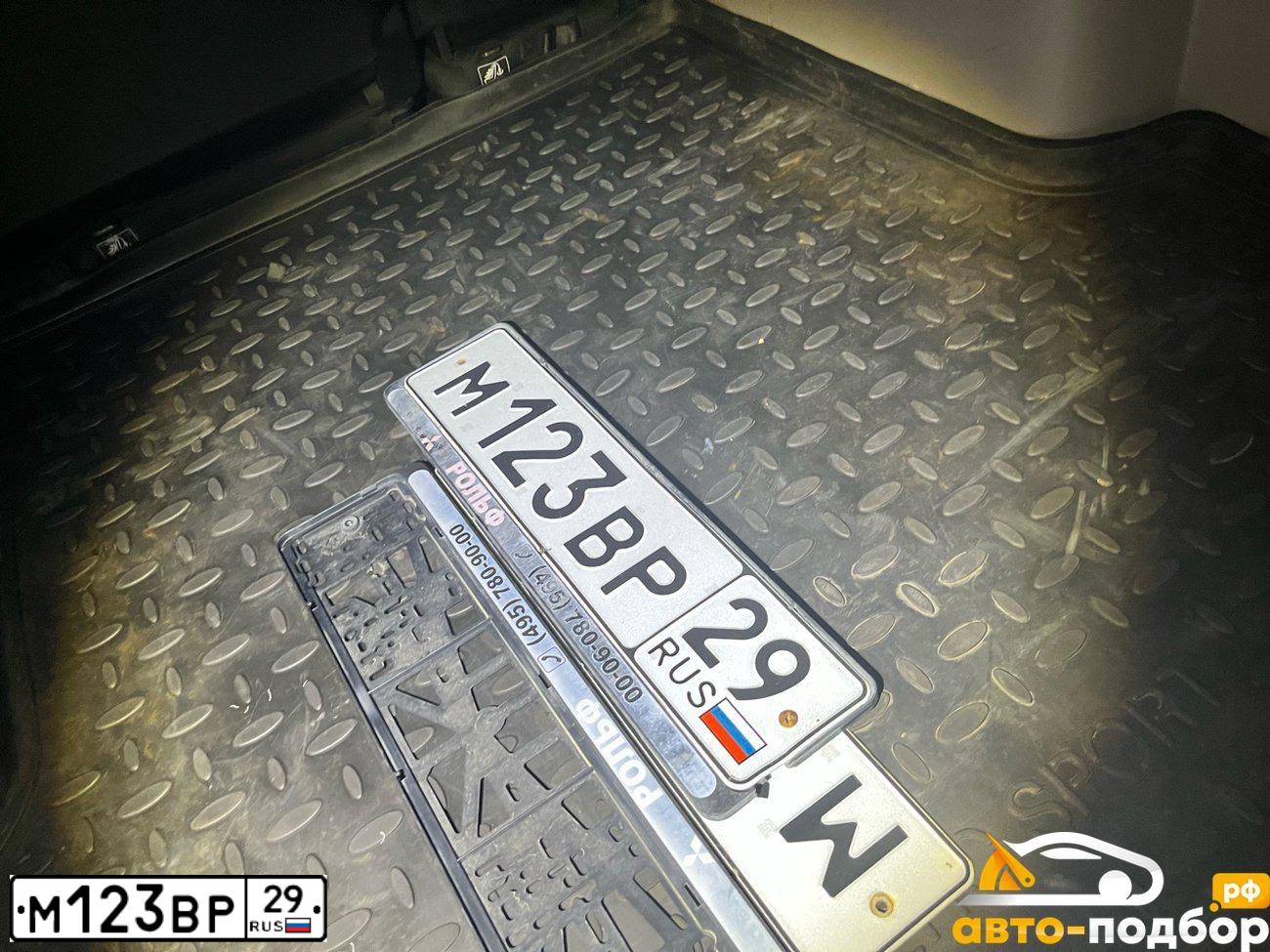 Фото автомобиля MITSUBISHI PAJERO, 2014 — госномер В509УУ60. Цвет: Белый