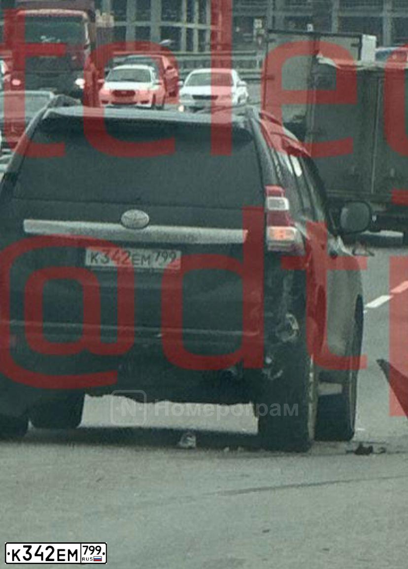 Фото автомобиля TOYOTA LANDCRUISER, 2014 — госномер К342ЕМ799. Цвет: ЧЕРНЫЙ