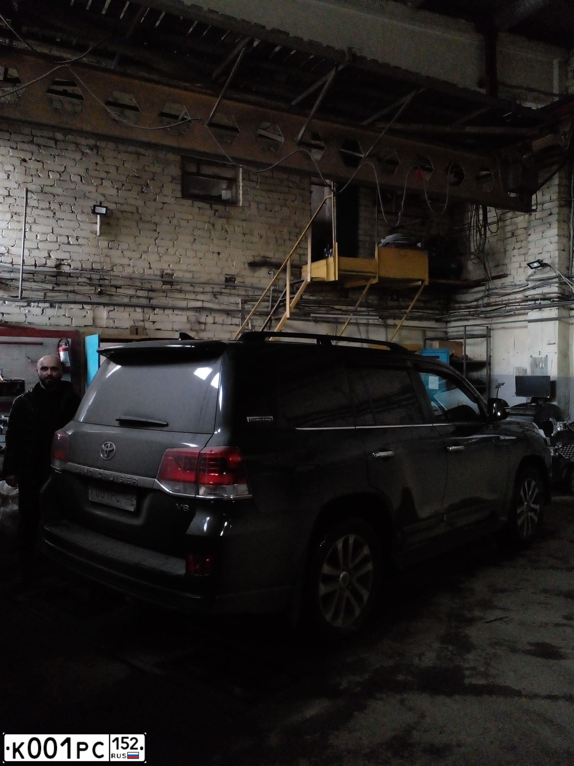 Фото автомобиля LEXUS RX, 2008 — госномер К001РС152. Цвет: ТЕМНО-СЕРЫЙ