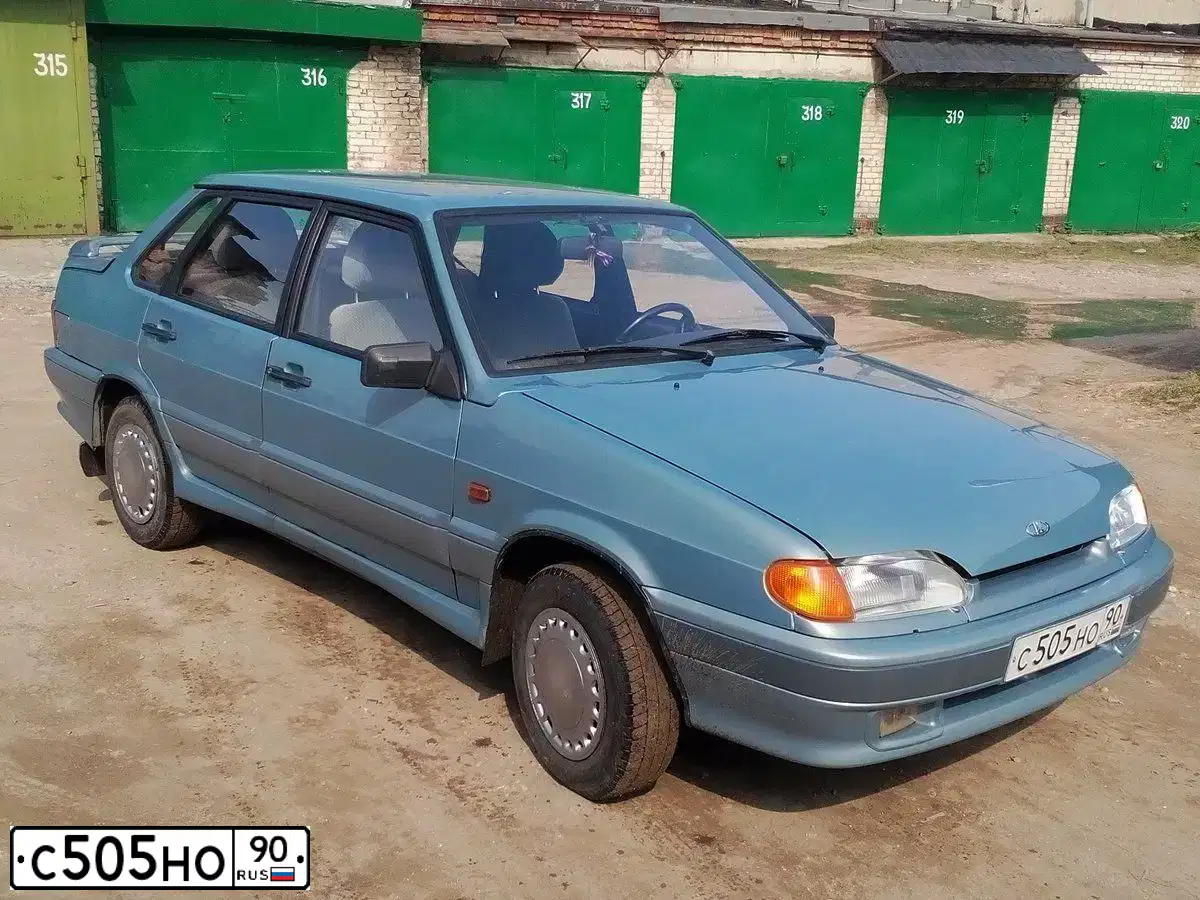 Фото автомобиля LADA 2115 SAMARA, 2003 — госномер М923ВС797. Цвет: ЗОЛОТИСТО-СЕРЫЙ