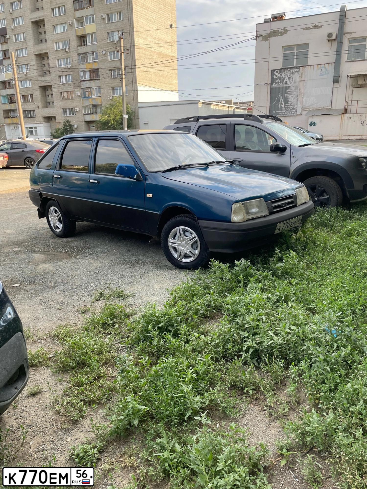 Фото автомобиля IZH 2126, 2002 — госномер К770ЕМ56. Цвет: СИНИЙ