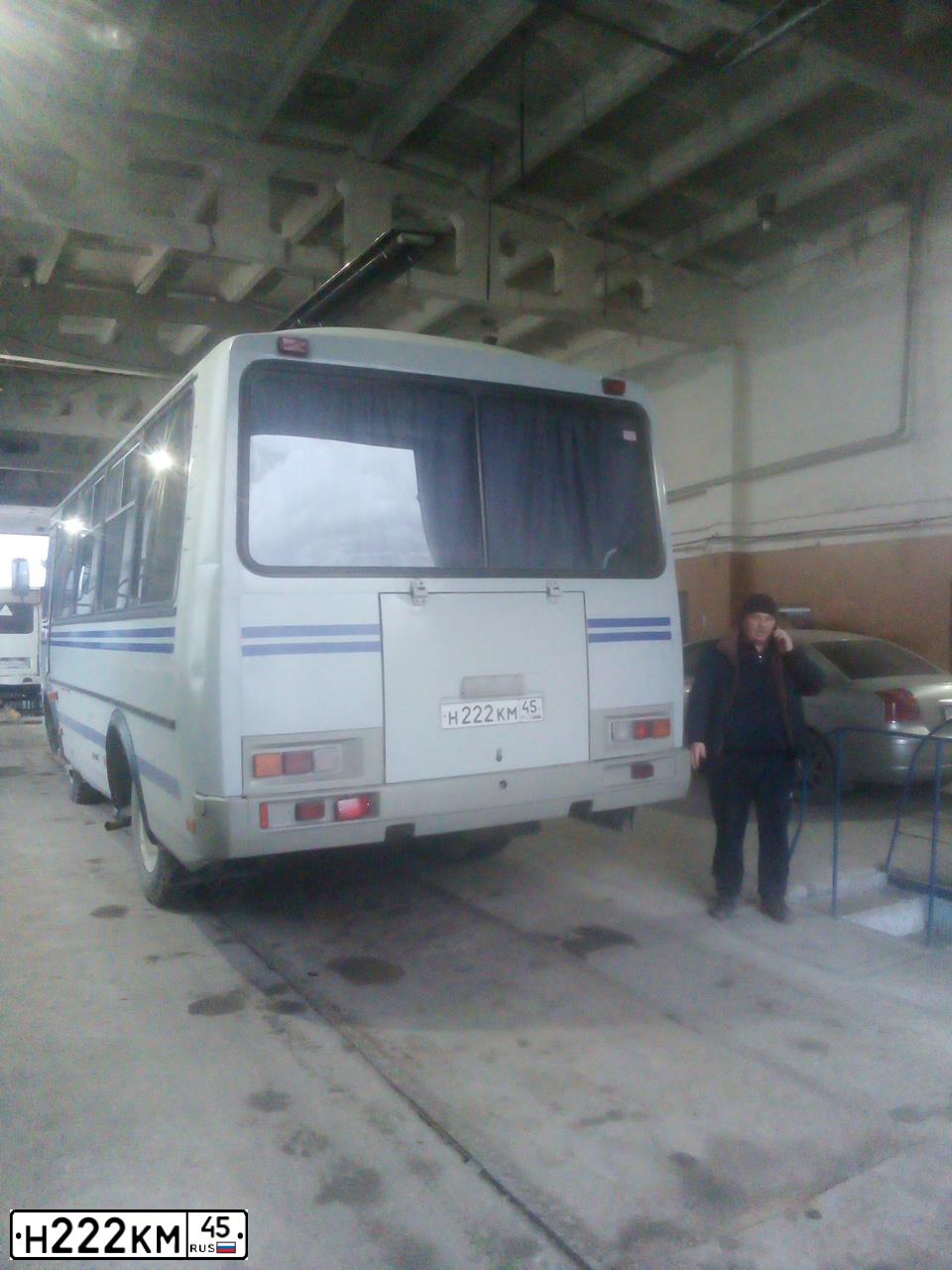 Фото автомобиля PAZ 3205, 2012 — госномер Н222КМ45. Цвет: СВЕТЛО-СЕРЫЙ