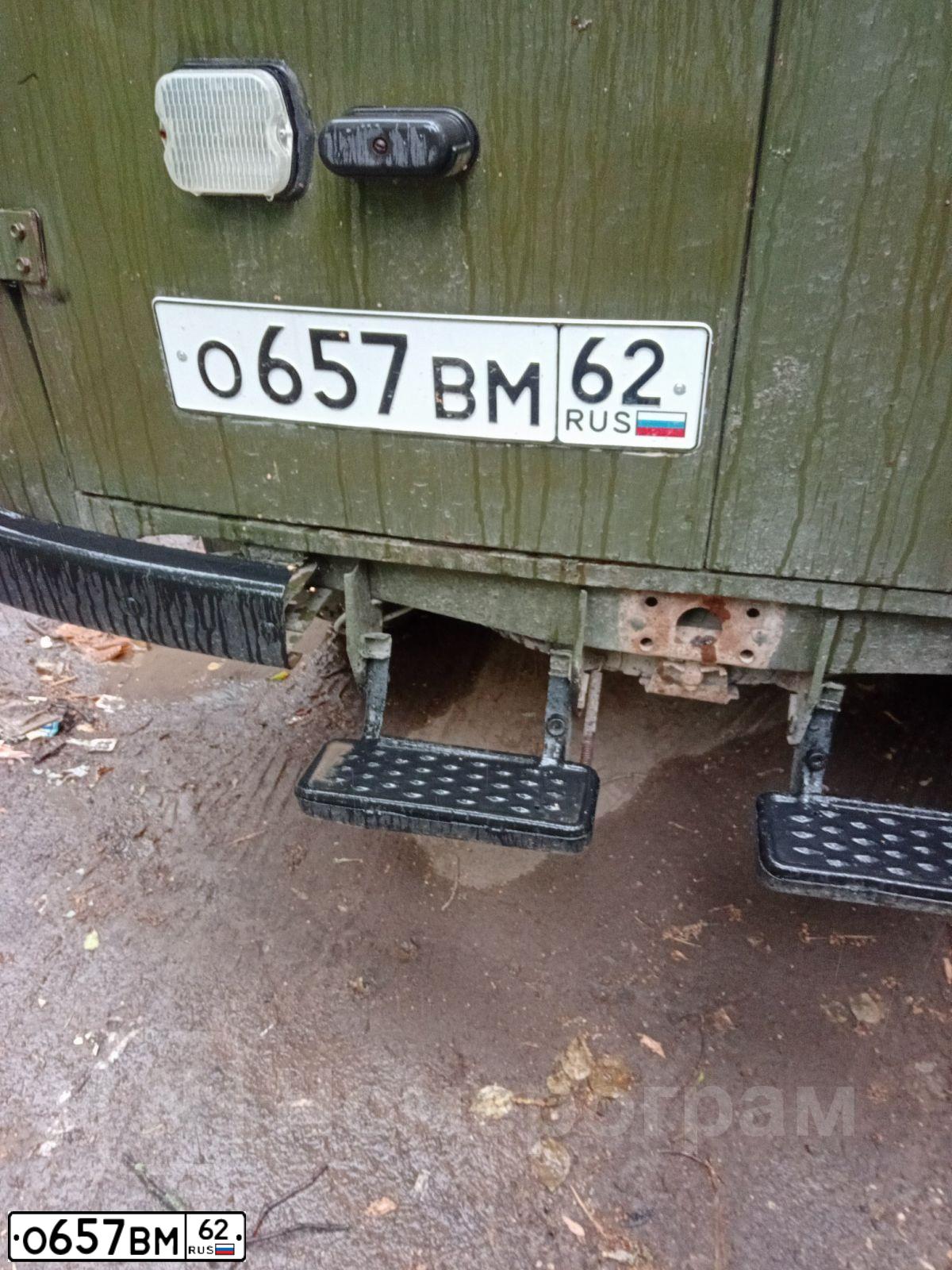 Фото автомобиля UAZ 3741, 2007 — госномер О657ВМ62. Цвет: ЗАЩИТНЫЙ