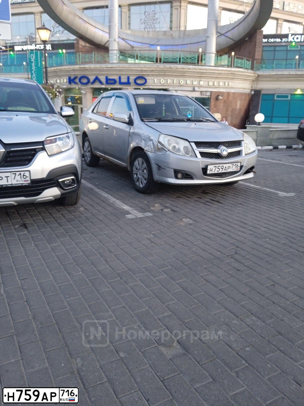 Фото автомобиля GEELY MK, 2010 — госномер Н759АР716. Цвет: СЕРЕБРО