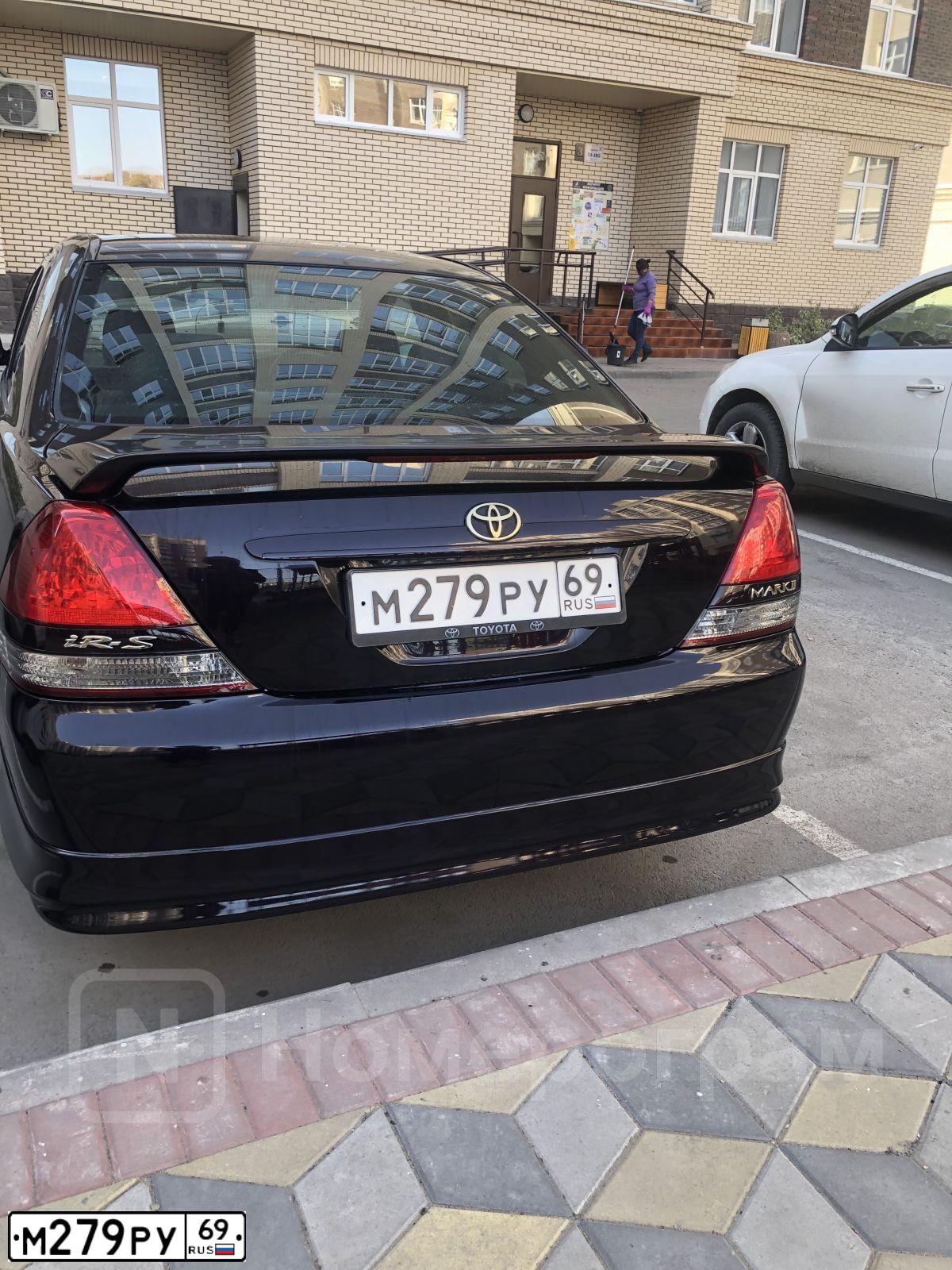 Фото автомобиля LEXUS LX, 2012 — госномер К777ОМ69. Цвет: БЕЛЫЙ