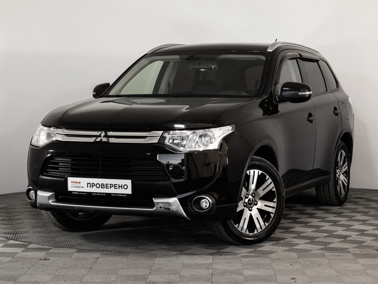 Фото автомобиля MITSUBISHI OUTLANDER, 2014 — госномер Н188ОР198