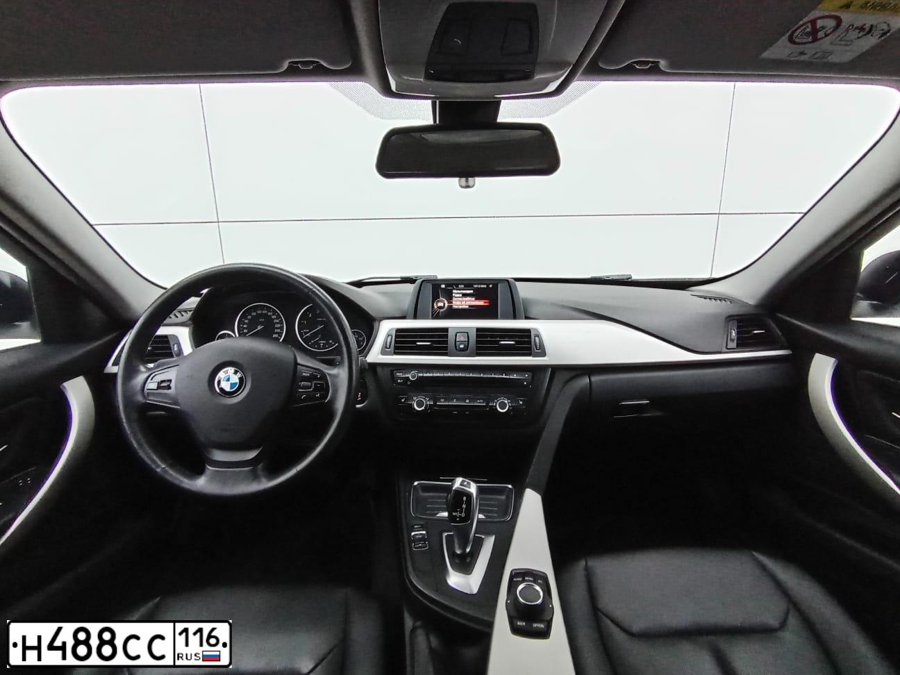 Фото автомобиля BMW SERIE 3, 2015 — госномер Н488СС116. Цвет: БЕЛЫЙ МЕТАЛЛИК