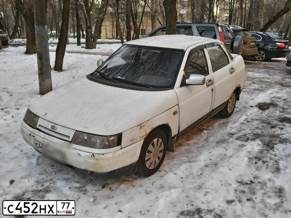 Фото автомобиля VAZ 2105 LADA, 1996 — госномер С452НХ77. Цвет: КРАСНЫЙ