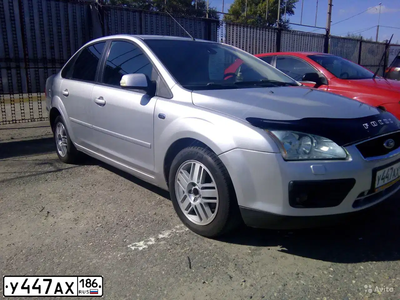 Фото автомобиля FORD FOCUS, 2006 — госномер К490МЕ774. Цвет: СЕРЕБРИСТЫЙ