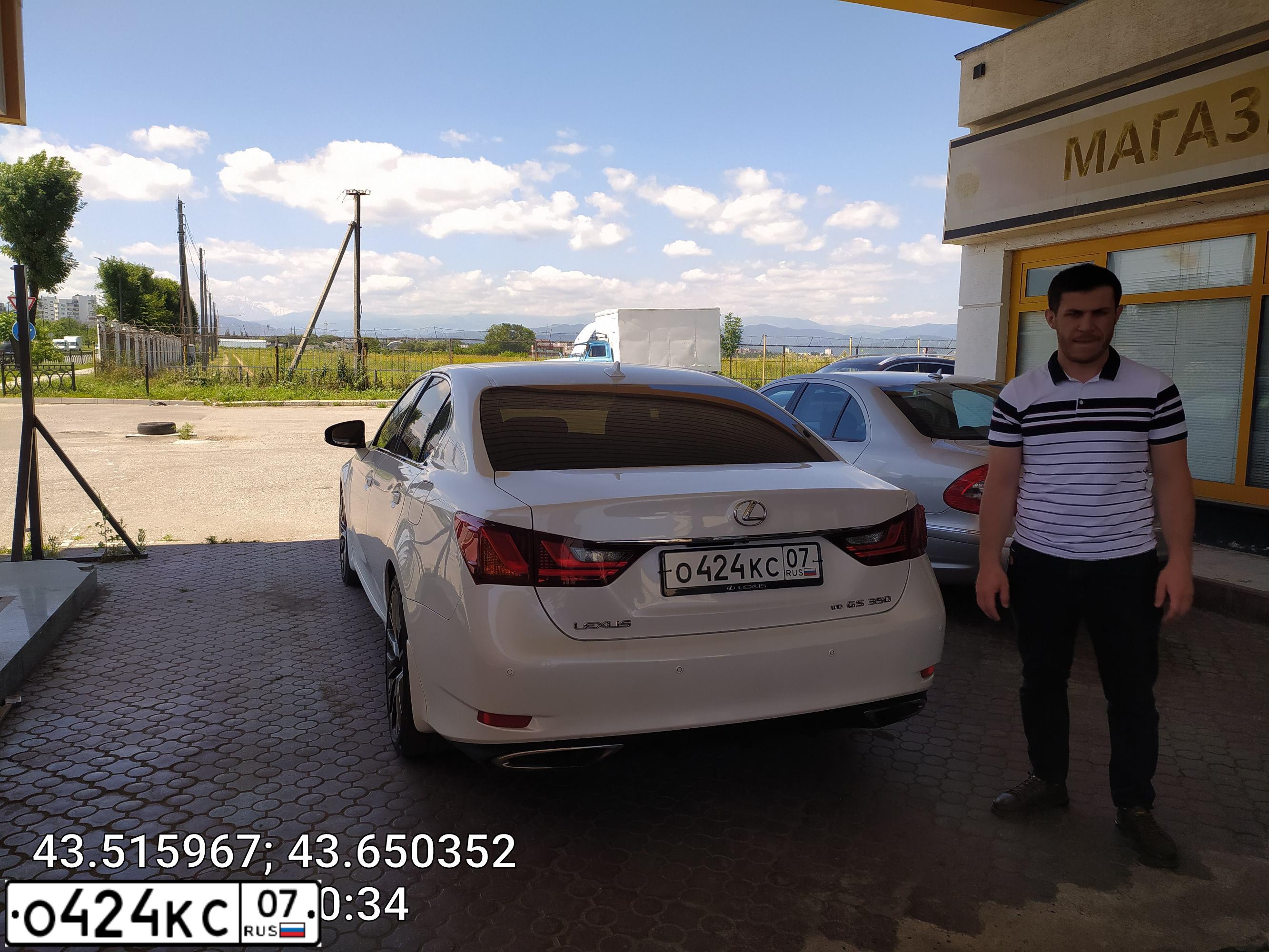 Фото автомобиля LEXUS GS, 2012 — госномер О424КС07. Цвет: Белый