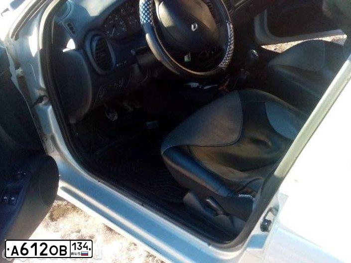 Фото автомобиля RENAULT MEGANE, 2002 — госномер Е320ТЕ134. Цвет: Серый