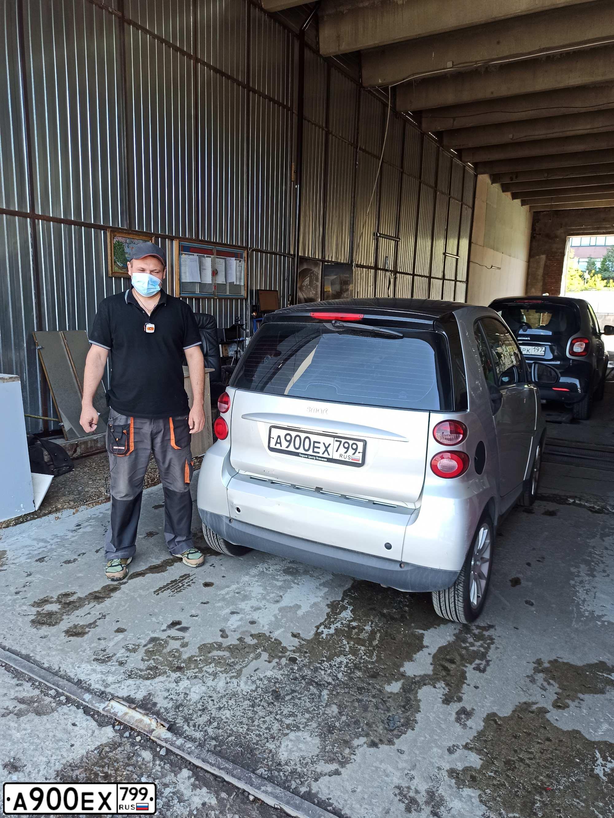 Фото автомобиля SMART FORTWO, 2008 — госномер Н100РК197. Цвет: СЕРЫЙ