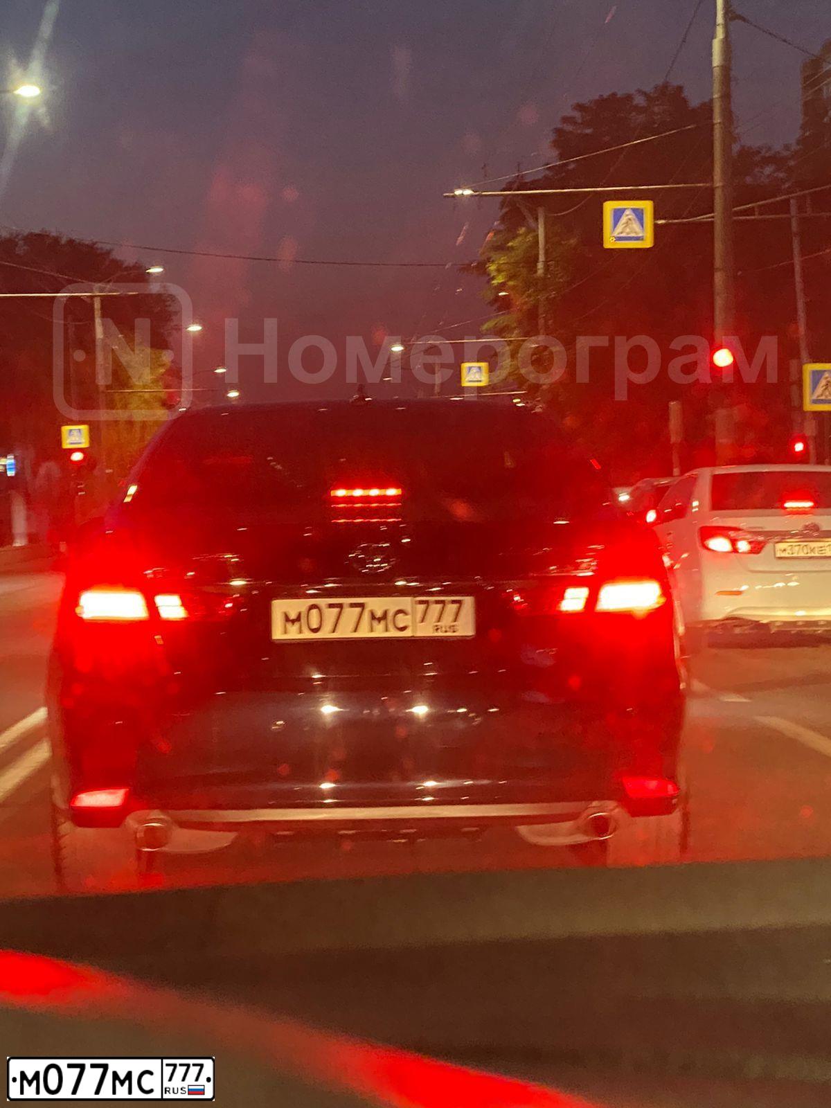 Фото автомобиля MITSUBISHI LANCER, 2006 — госномер А999МВ77. Цвет: ЧЕРНЫЙ