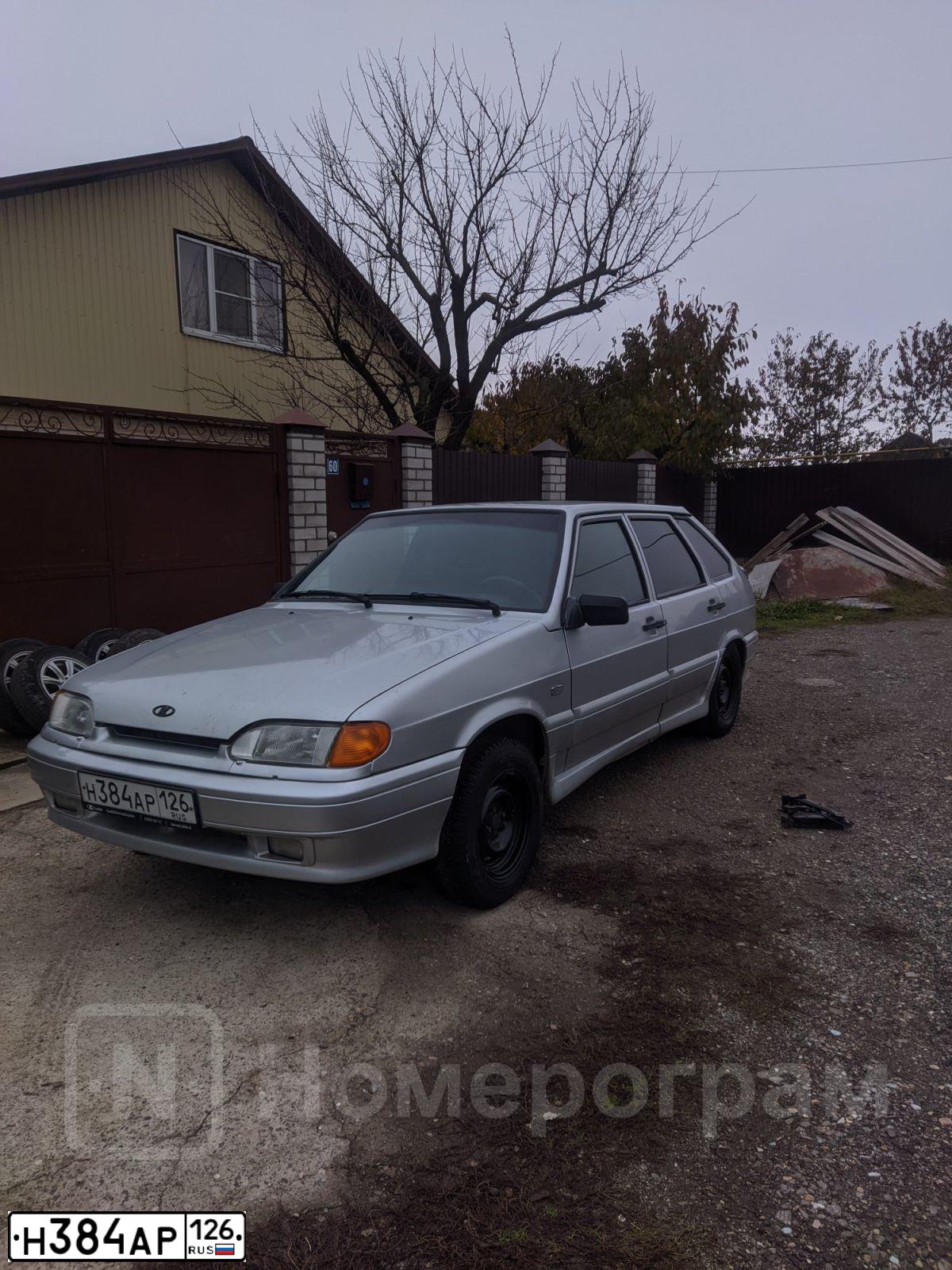 Фото автомобиля LADA 2114 SAMARA, 2007 — госномер Н384АР126. Цвет: СЕРЫЙ