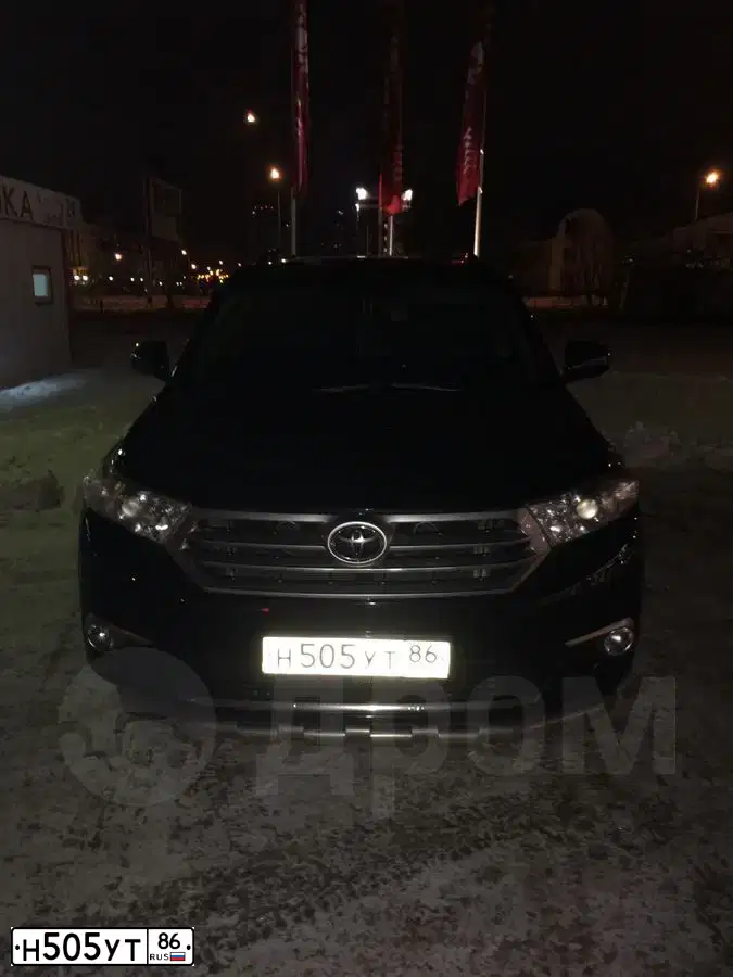 Фото автомобиля TOYOTA HIGHLANDER, 2011 — госномер Н505УТ86. Цвет: ЧЕРНЫЙ
