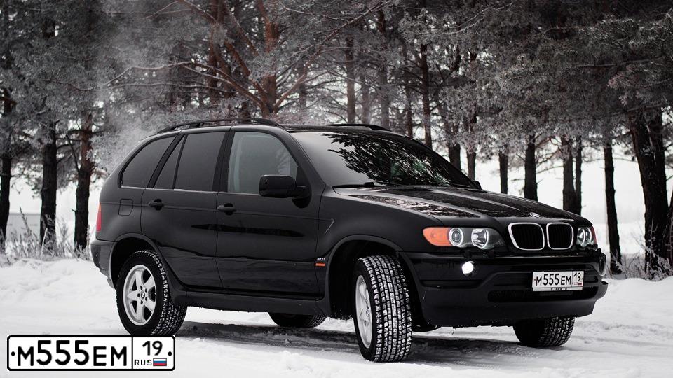 Фото автомобиля BMW X5, 2003 — госномер М555ЕМ19. Цвет: ЧЕРНЫЙ