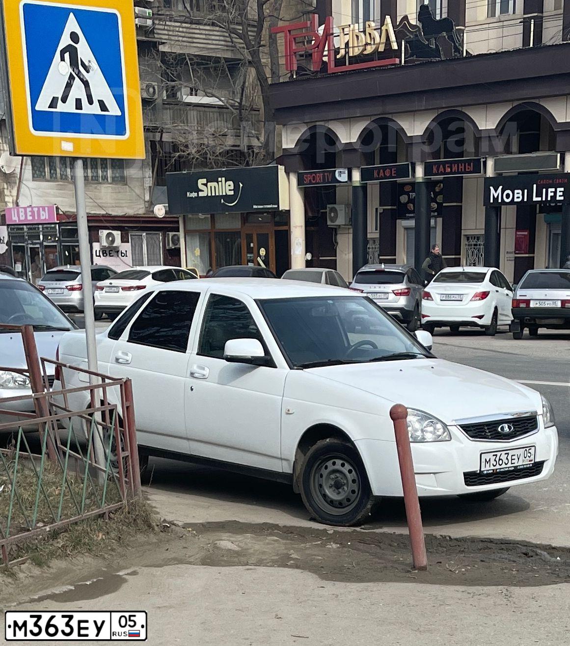 Фото автомобиля LADA 2170 PRIORA, 2011 — госномер М363ЕУ05. Цвет: Белый