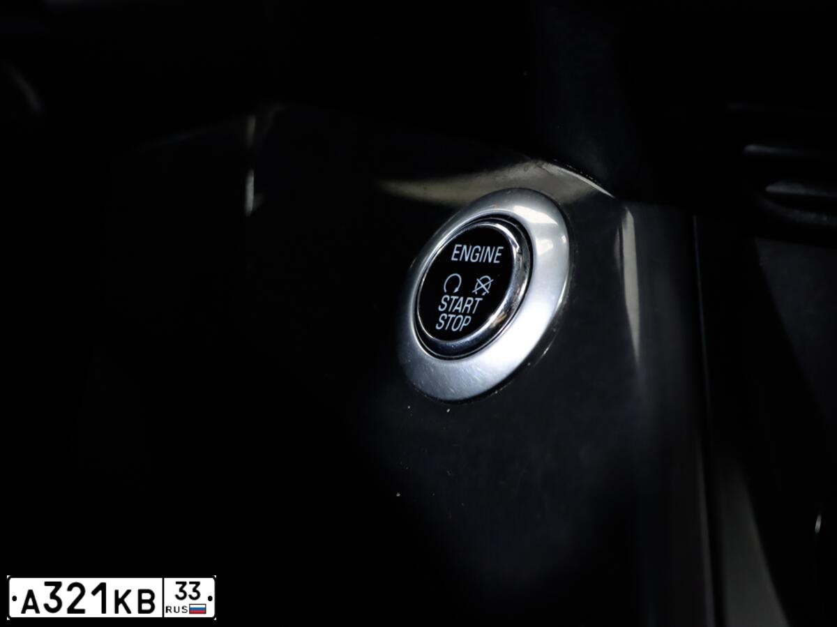 Фото автомобиля VOLKSWAGEN TIGUAN, 2019 — госномер В441УО12. Цвет: СЕРЫЙ