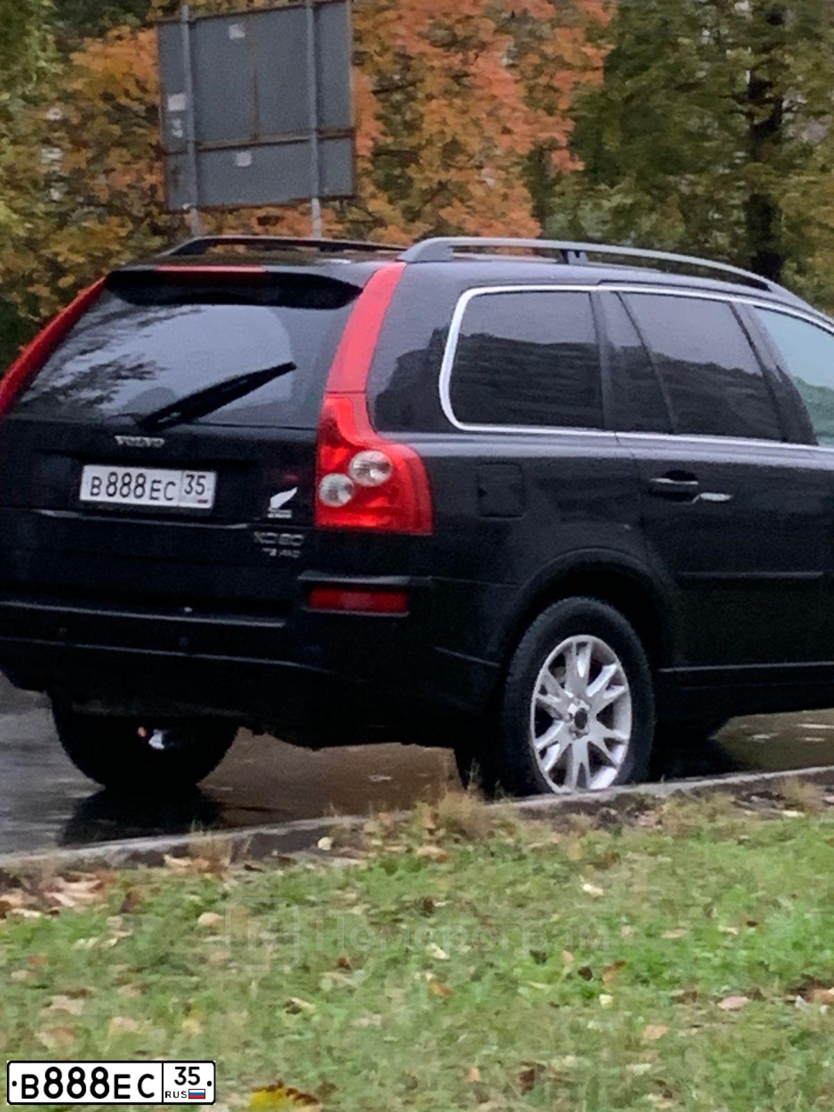 Фото автомобиля VOLVO XC90, 2003 — госномер В888ЕС35. Цвет: ЧЕРНЫЙ