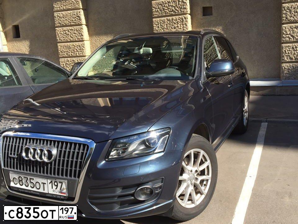 Фото автомобиля AUDI Q5, 2011 — госномер С835ОТ197. Цвет: СИНИЙ