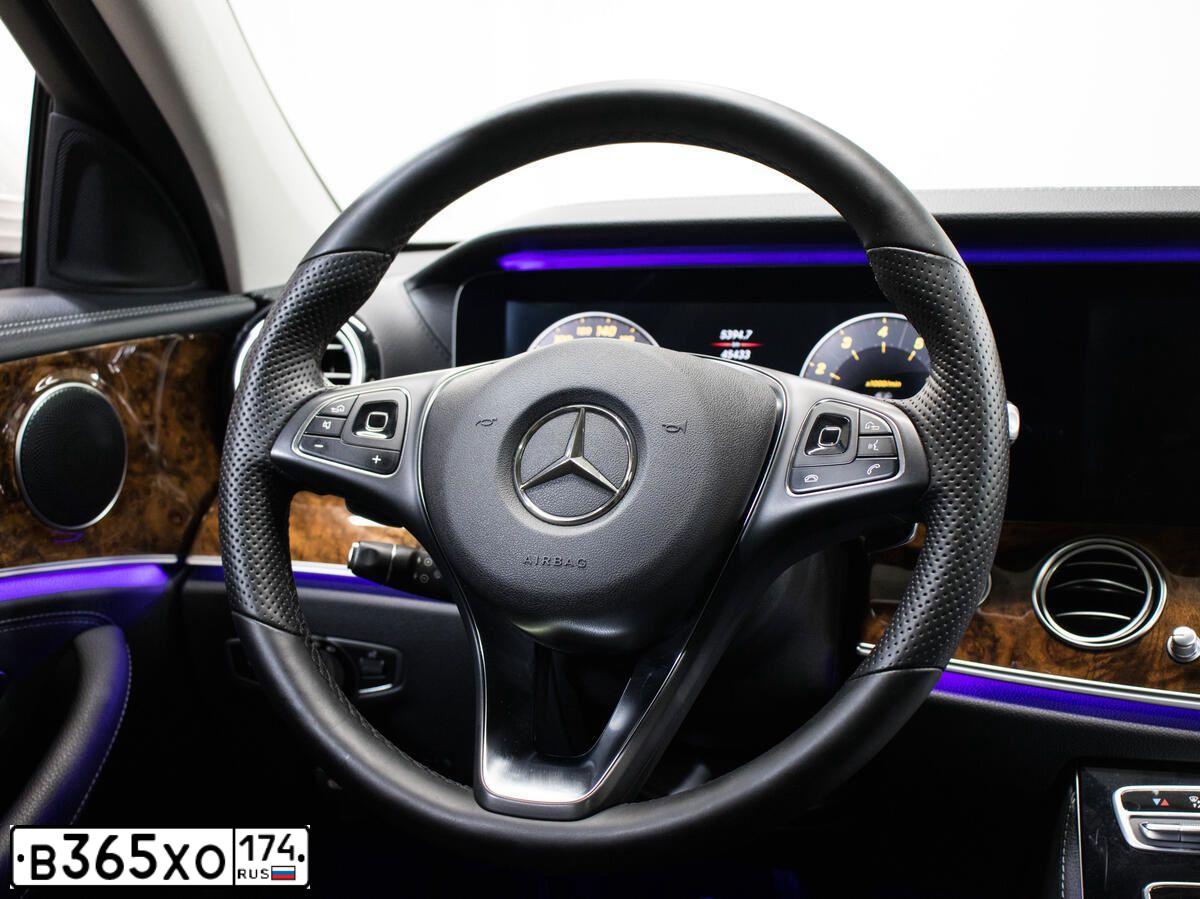 Фото автомобиля MERCEDES E-KLASSE, 2016 — госномер Е910МК790. Цвет: Белый