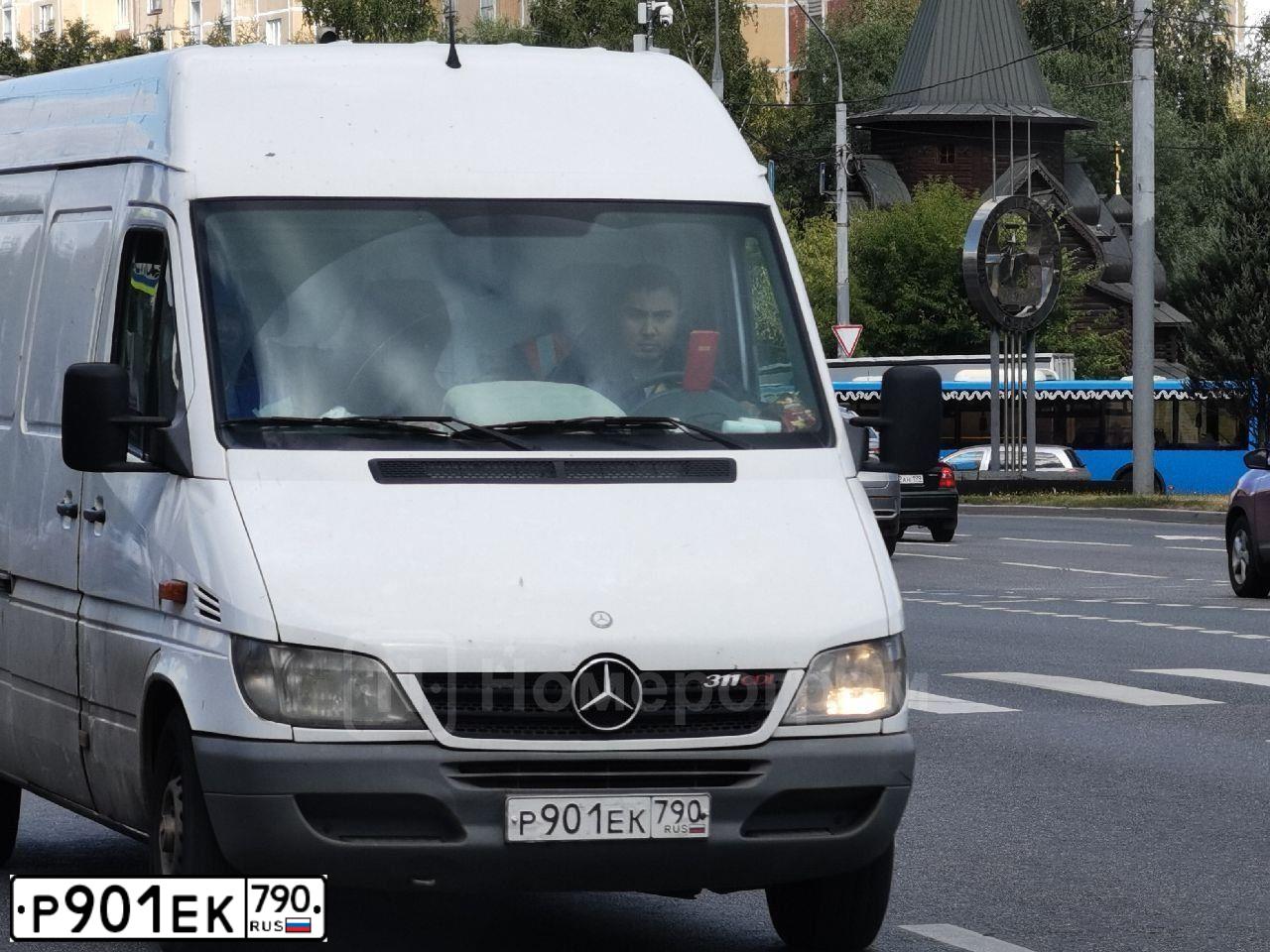 Фото автомобиля MERCEDES SPRINTER, 2017 — госномер С336МН40. Цвет: Белый