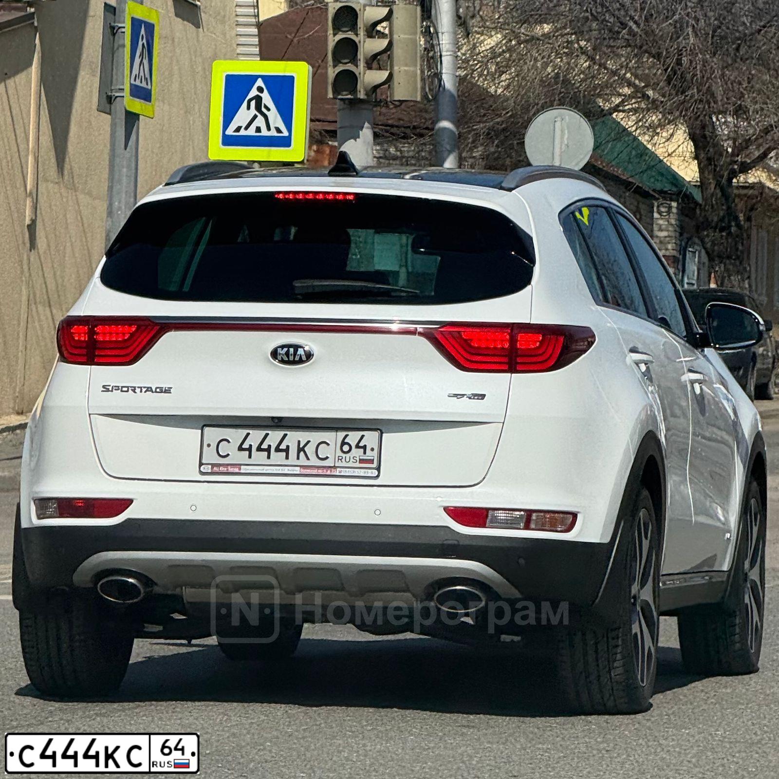 Фото автомобиля OPEL ANTARA, 2012 — госномер С444КС64. Цвет: Белый
