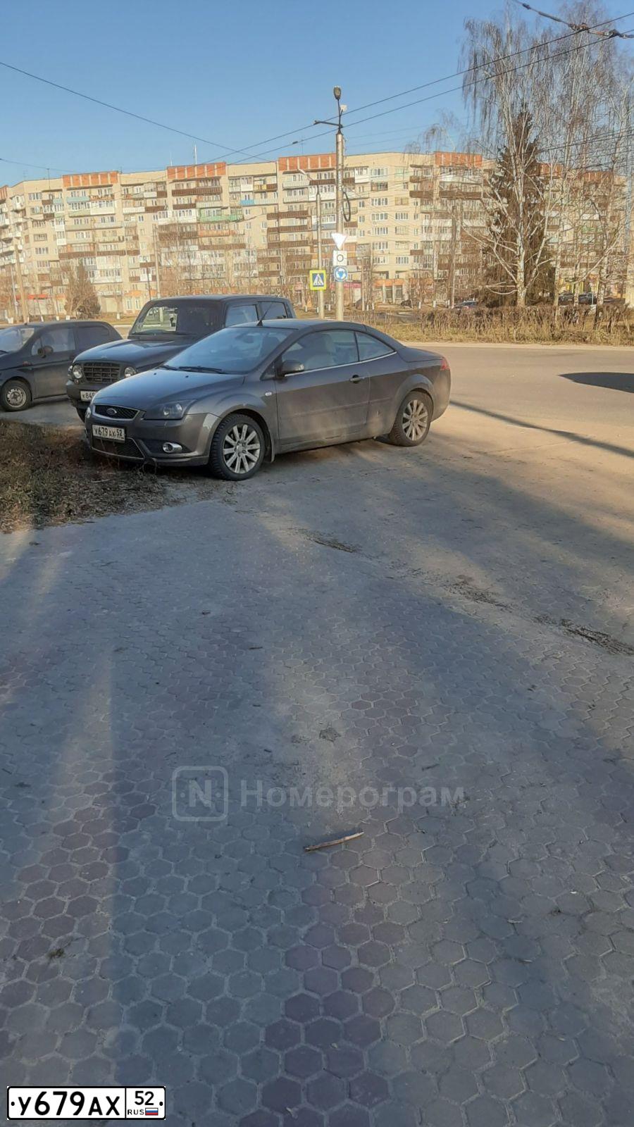 Фото автомобиля FORD FOCUS, 2007 — госномер У679АХ52. Цвет: СВЕТЛО-КОРИЧНЕВЫЙ