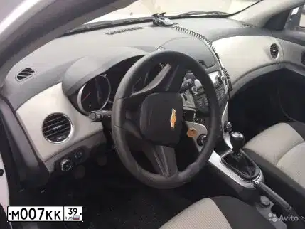 Фото автомобиля NISSAN PATROL, 2005 — госномер Т569ВУ39. Цвет: СЕРЕБРИСТЫЙ