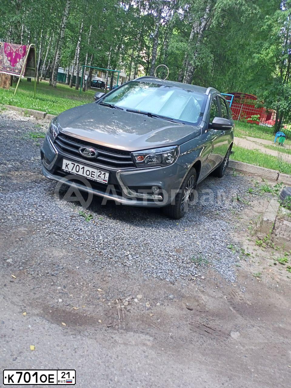 Фото автомобиля LADA VESTA, 2020 — госномер К701ОЕ21. Цвет: СЕРЫЙ