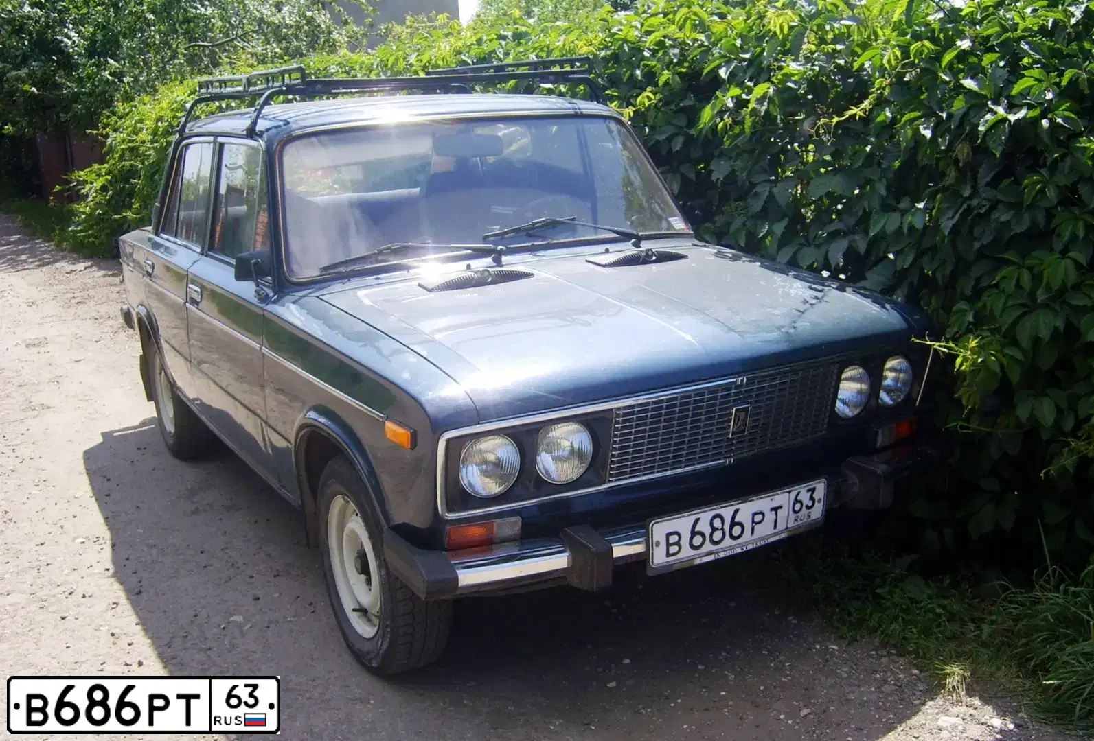 Фото автомобиля LADA 2106, 1996 — госномер В686РТ63. Цвет: СИНЕ-ЗЕЛЕНЫЙ