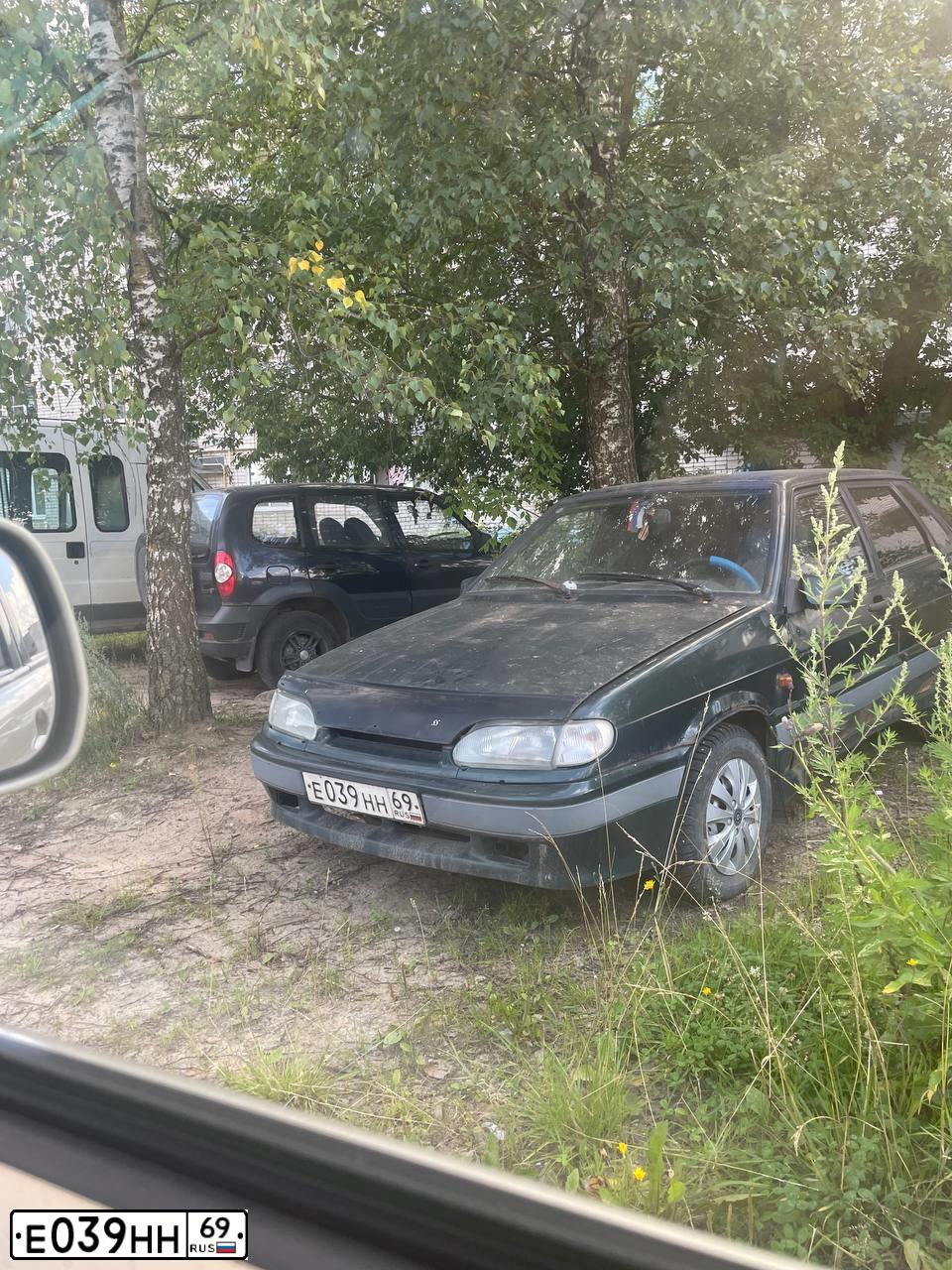 Фото автомобиля LADA 2115 SAMARA, 2002 — госномер Е039НН69. Цвет: Темно-зеленый