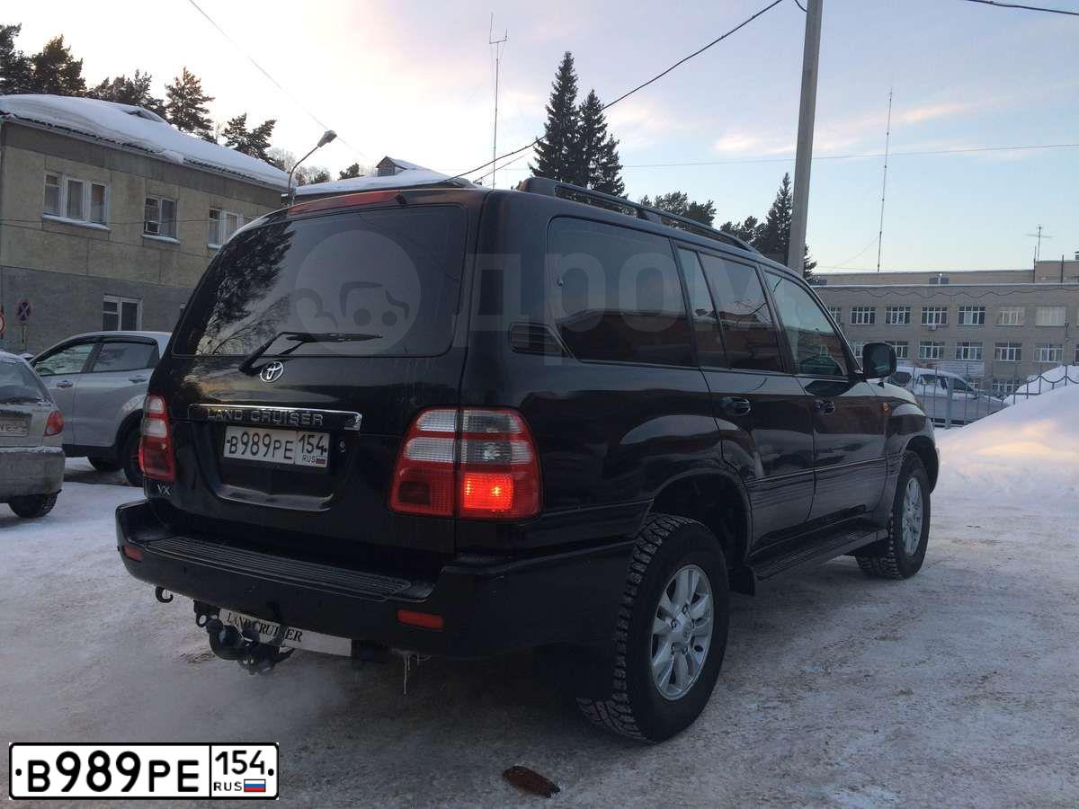 Фото автомобиля TOYOTA LANDCRUISER, 2004 — госномер В989РЕ154. Цвет: ЧЕРНЫЙ