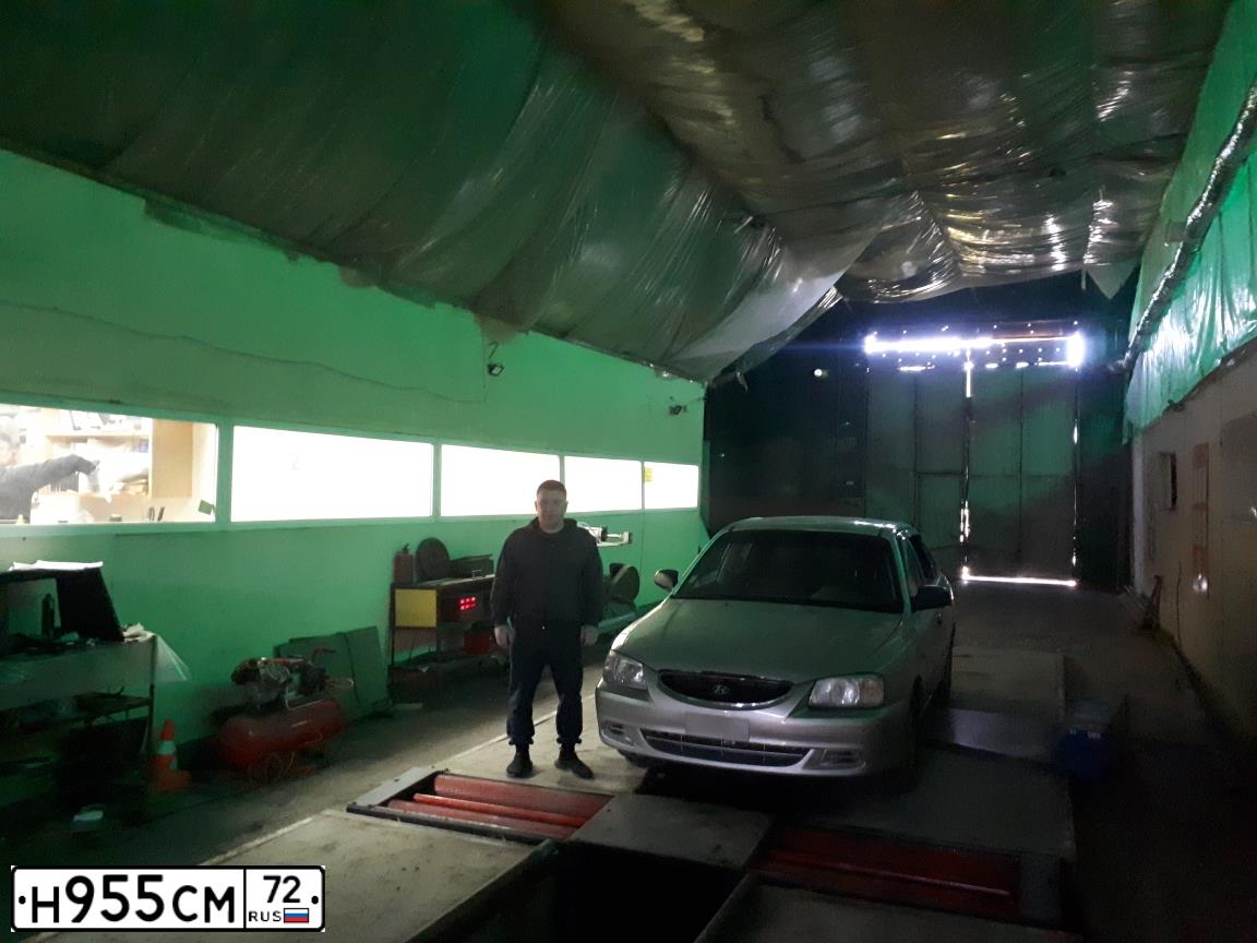 Фото автомобиля ХУНДАЙ ACCENT, 2003 — госномер С536ХТ196. Цвет: СЕРЕБРИСТЫЙ