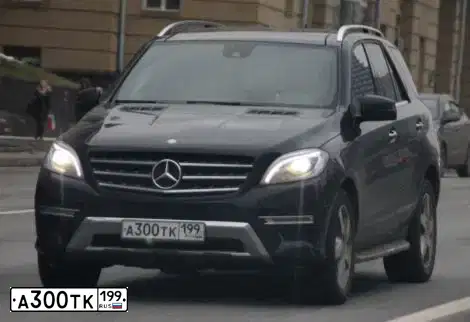 Фото автомобиля MERCEDES M-KLASSE, 2014 — госномер А300ТК199. Цвет: ЧЕРНЫЙ