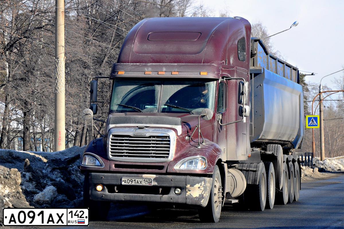 Фото автомобиля FREIGHTLINER COLUMBIA, 2002 — госномер А091АХ142. Цвет: ТЕМНО-ВИШНЕВЫЙ