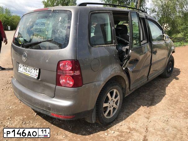Фото автомобиля VOLKSWAGEN TOURAN, 2007 — госномер М368ТН177. Цвет: СЕРЫЙ