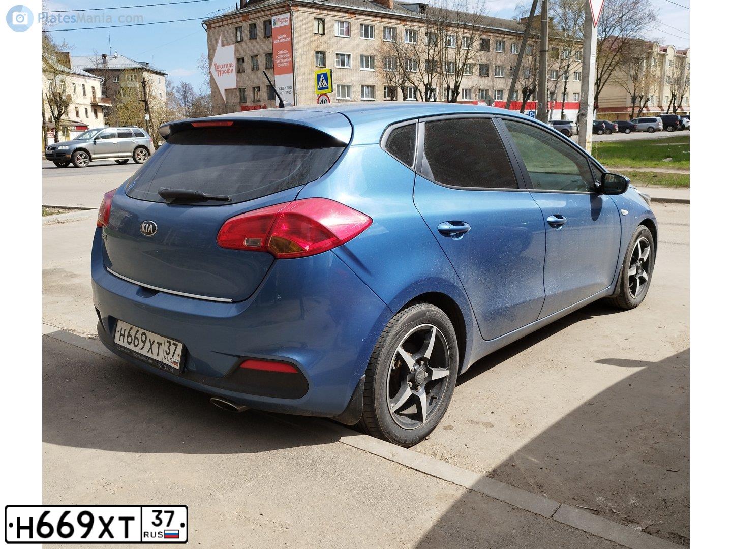 Фото автомобиля KIA CEE'D, 2012 — госномер Н669ХТ37. Цвет: синий