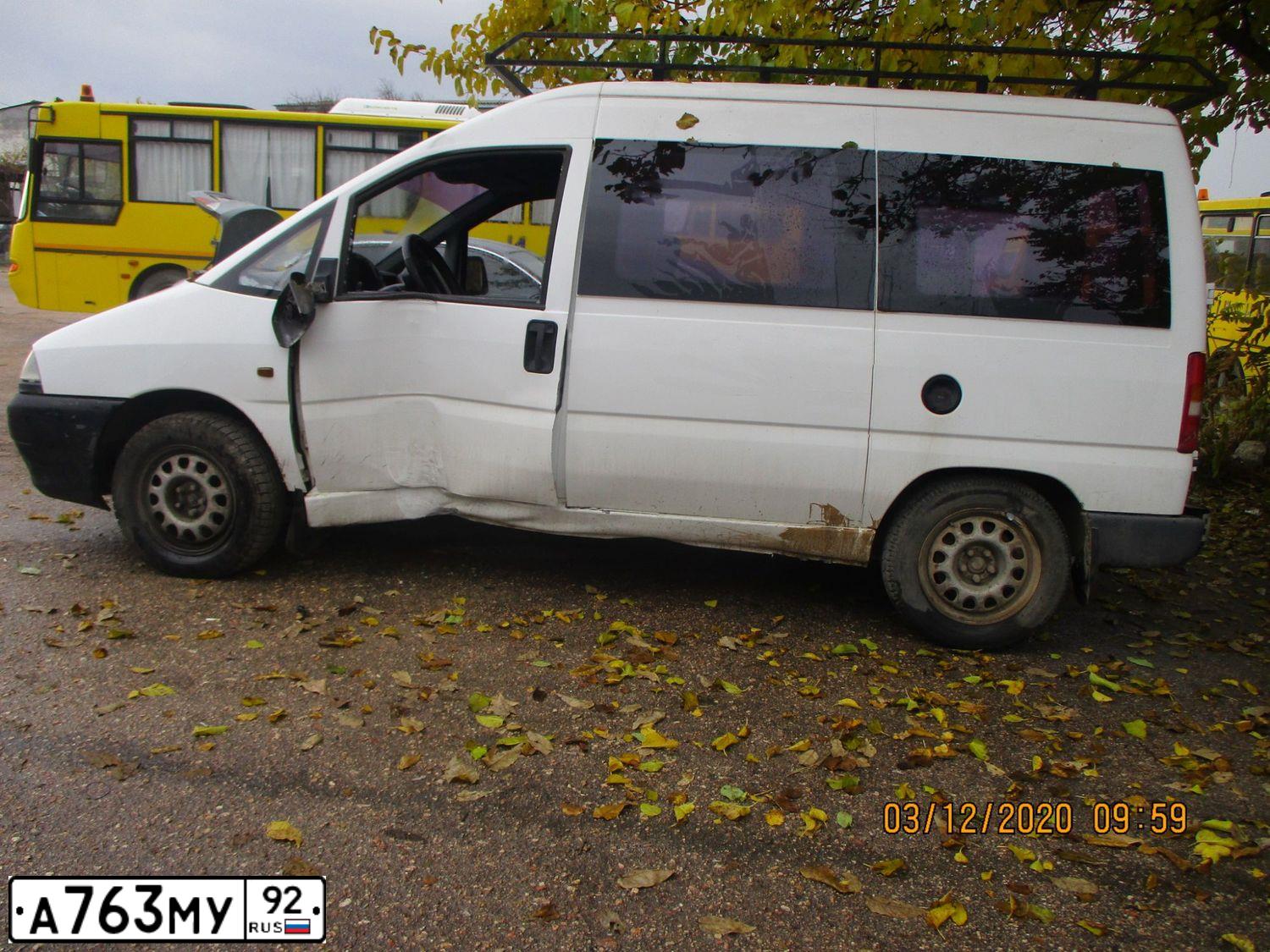 Фото автомобиля FIAT ФИАТ СКУДО, 1999 — госномер Е555ОМ82. Цвет: Белый