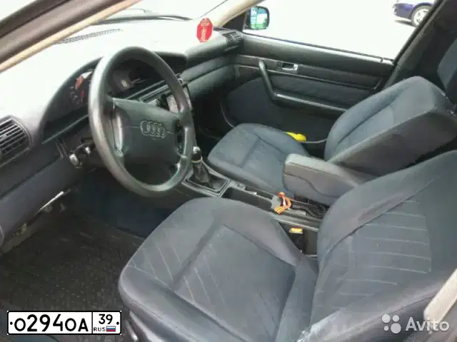 Фото автомобиля AUDI A6, 1995 — госномер О294ОА39. Цвет: ТЕМНО-СИНИЙ