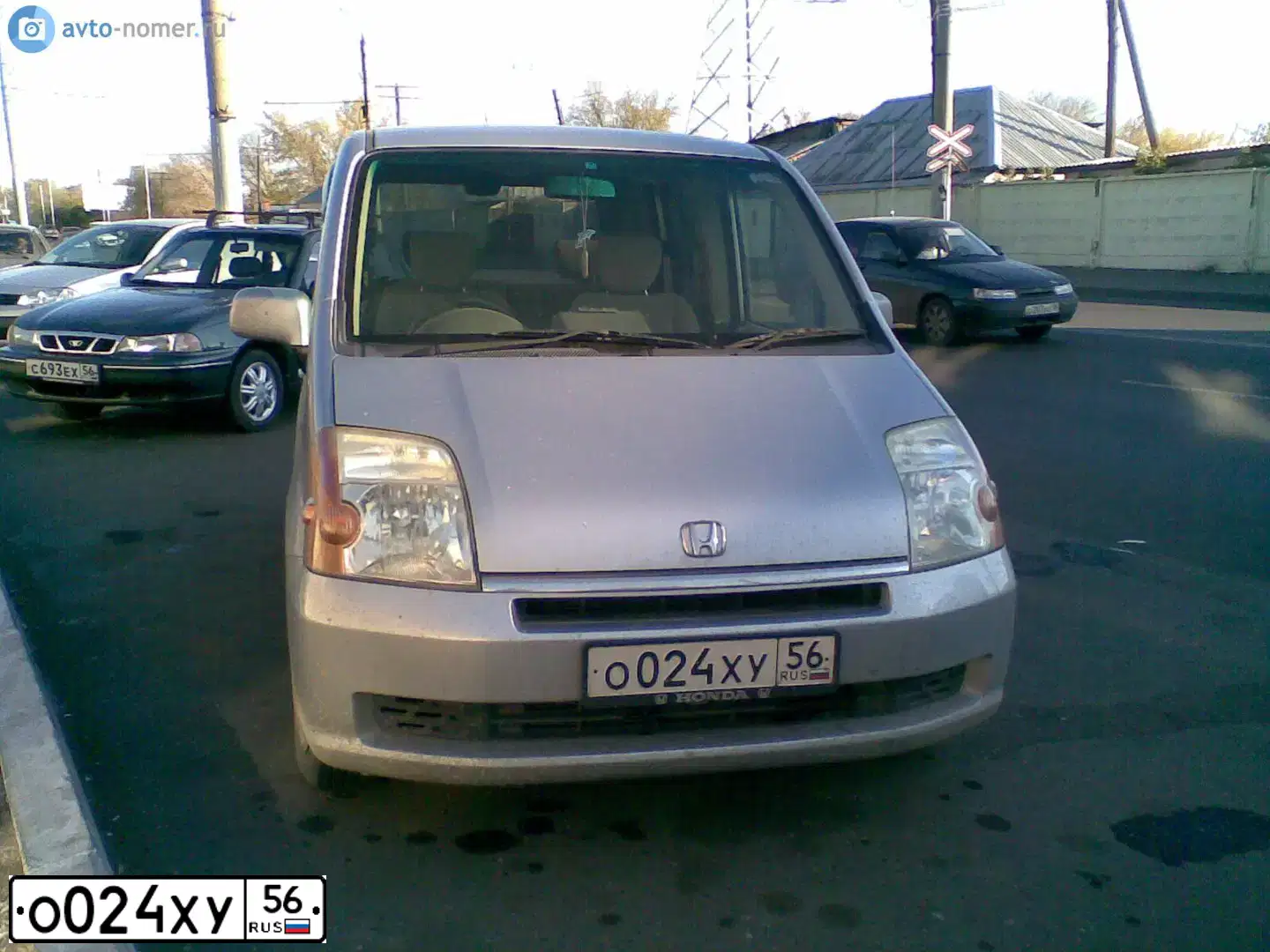 Фото автомобиля HONDA MOBILIO, 2003 — госномер Е527НТ156