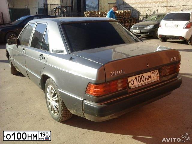 Фото автомобиля FORD FIESTA / ASPIRE, 2000 — госномер О100НМ190. Цвет: БЕЛЫЙ